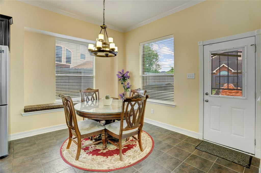 10007 Autumn Lake Trail, Pearland, Texas image 12