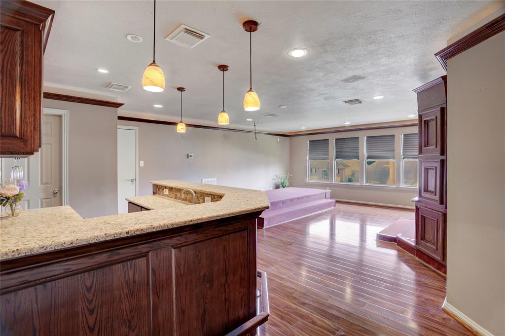 10007 Autumn Lake Trail, Pearland, Texas image 25