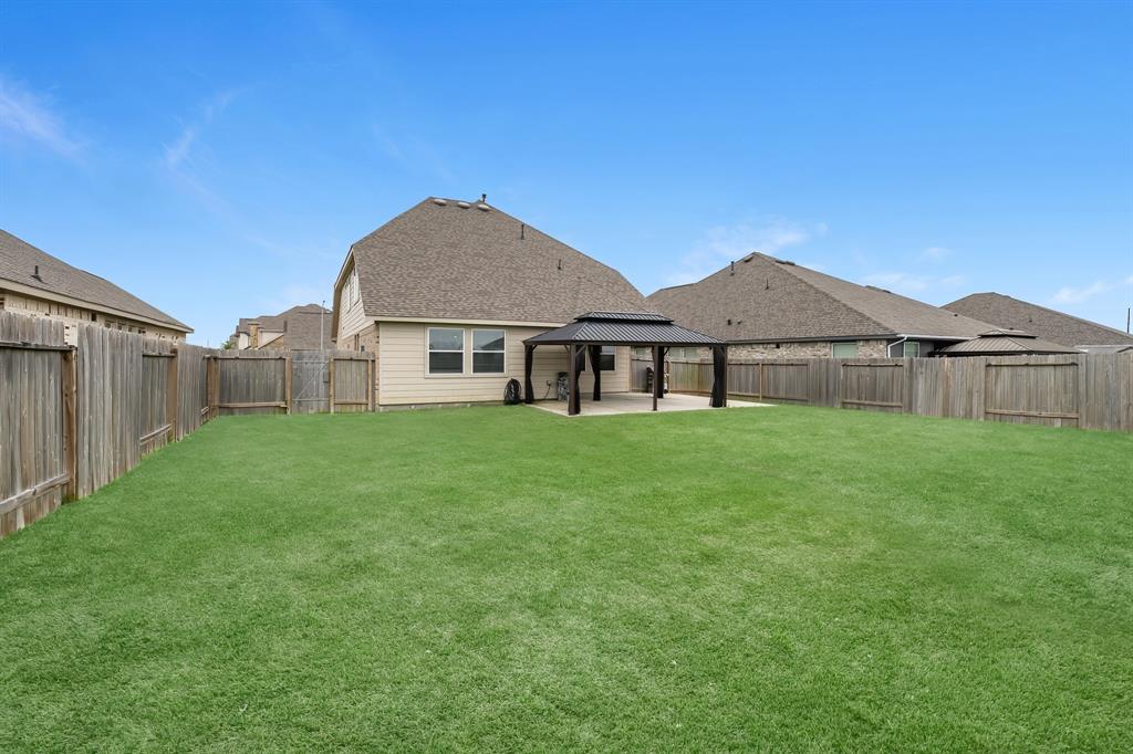 14031 Little River Drive, Baytown, Texas image 22