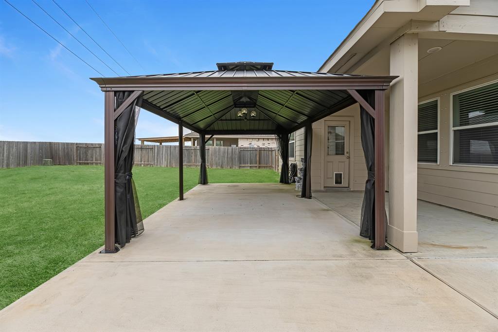14031 Little River Drive, Baytown, Texas image 20