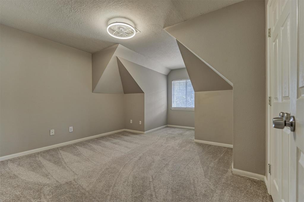 94 S Magnolia Pond Place, The Woodlands, Texas image 27