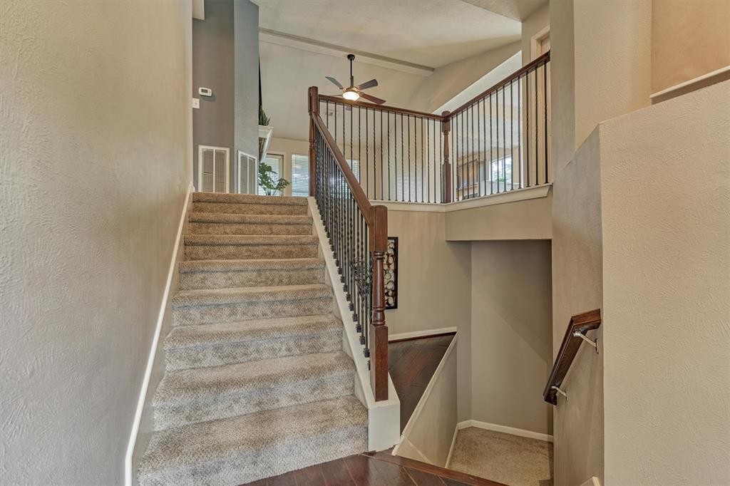 94 S Magnolia Pond Place, The Woodlands, Texas image 5