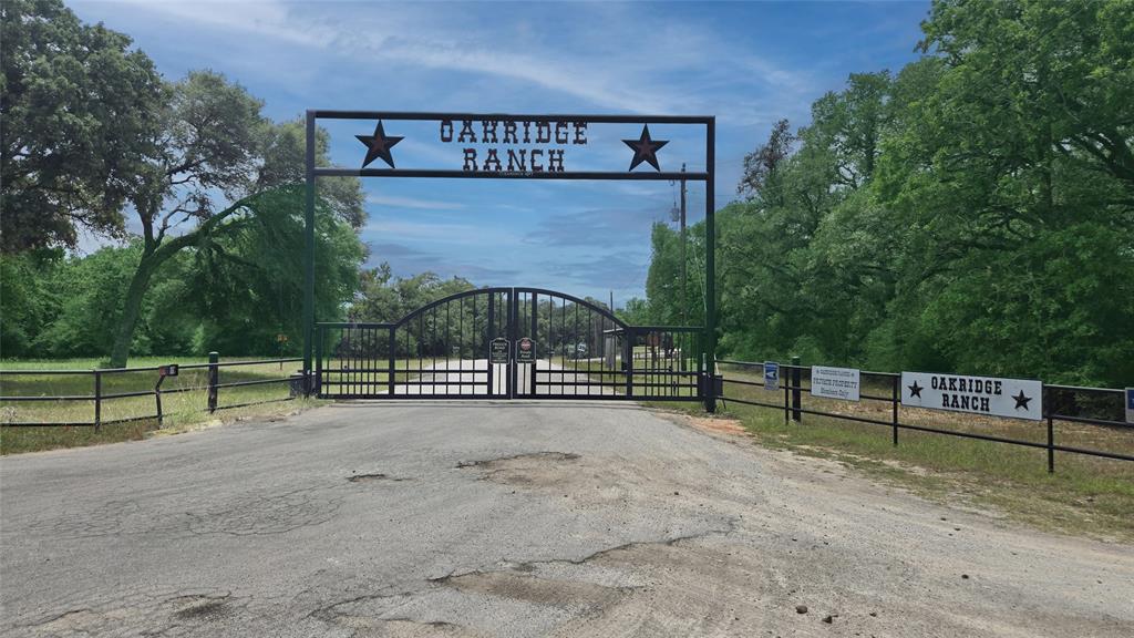 1152 Big Buck Drive, Weimar, Texas image 5