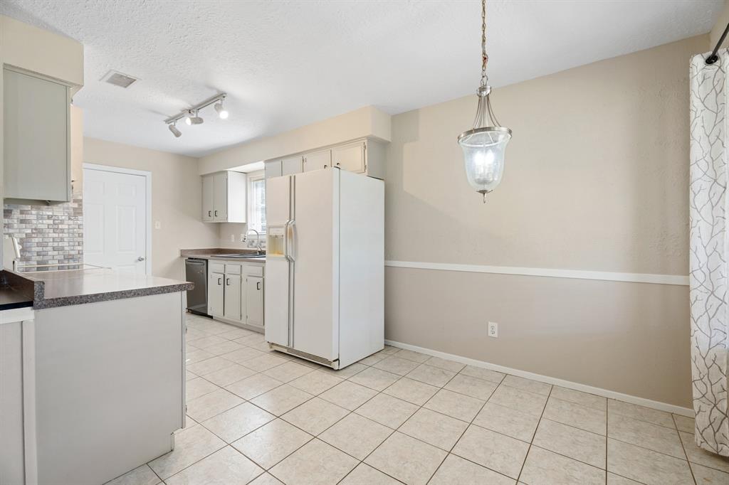 5902 Country Place, League City, Texas image 9