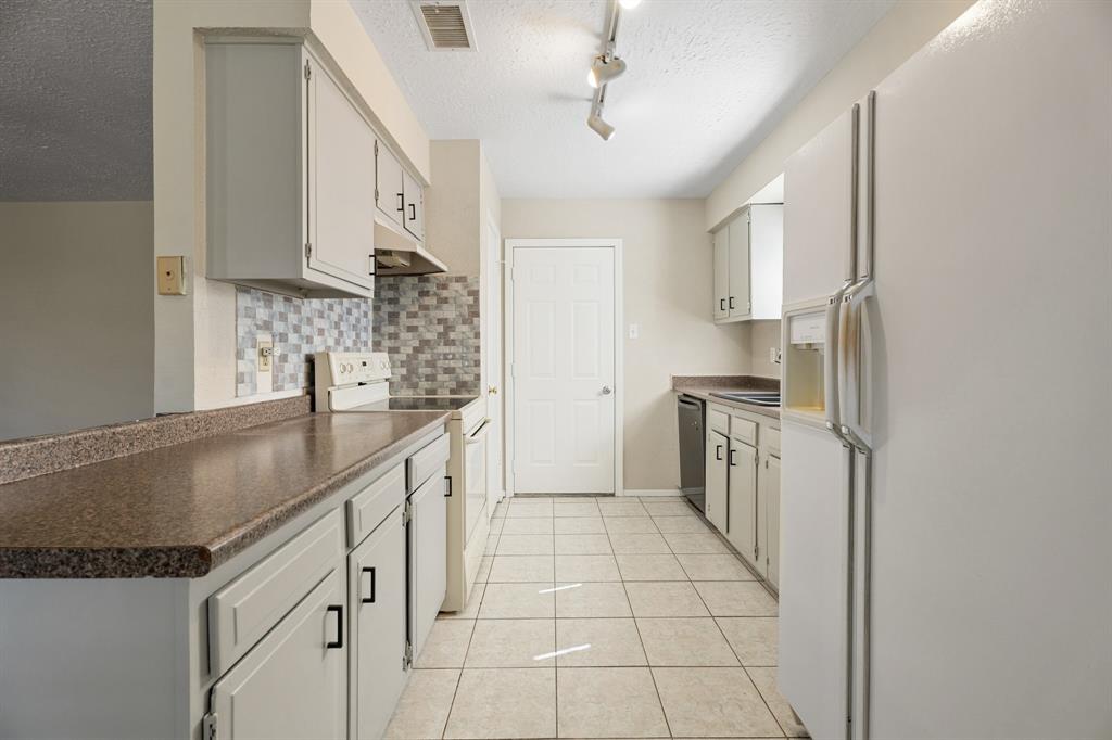 5902 Country Place, League City, Texas image 7