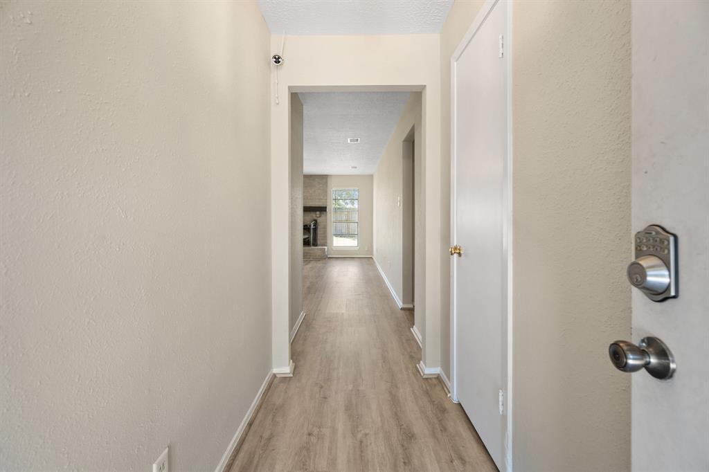 5902 Country Place, League City, Texas image 3