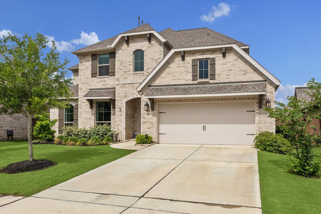 9823 Magnolia Estates Lane, Manvel, Texas image 2