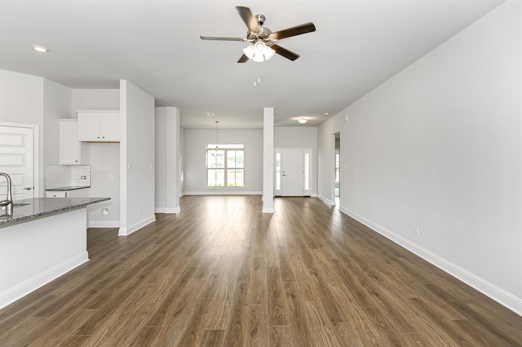 30021 Walton Heath Drive, Cleveland, Texas image 6