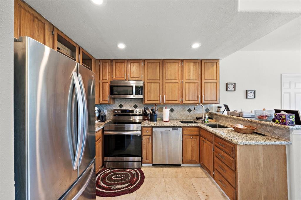 793 Davis Road #110, League City, Texas image 6