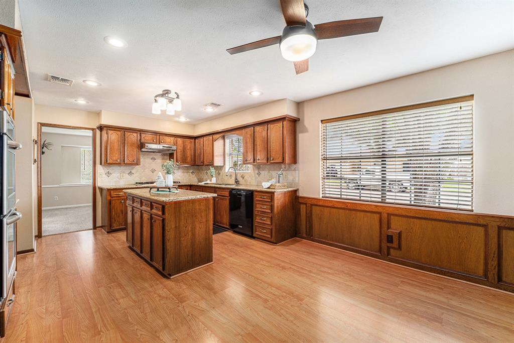 1618 Monroe Drive, Deer Park, Texas image 14