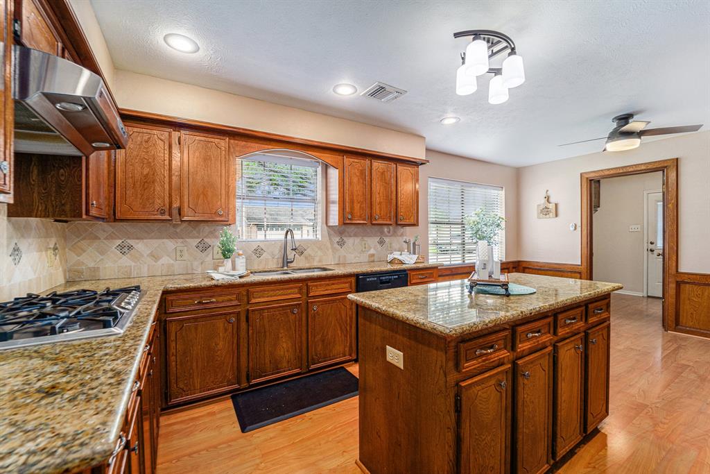 1618 Monroe Drive, Deer Park, Texas image 16
