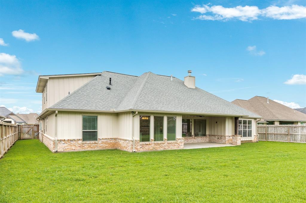 108 Creekside Lane, Lake Jackson, Texas image 33