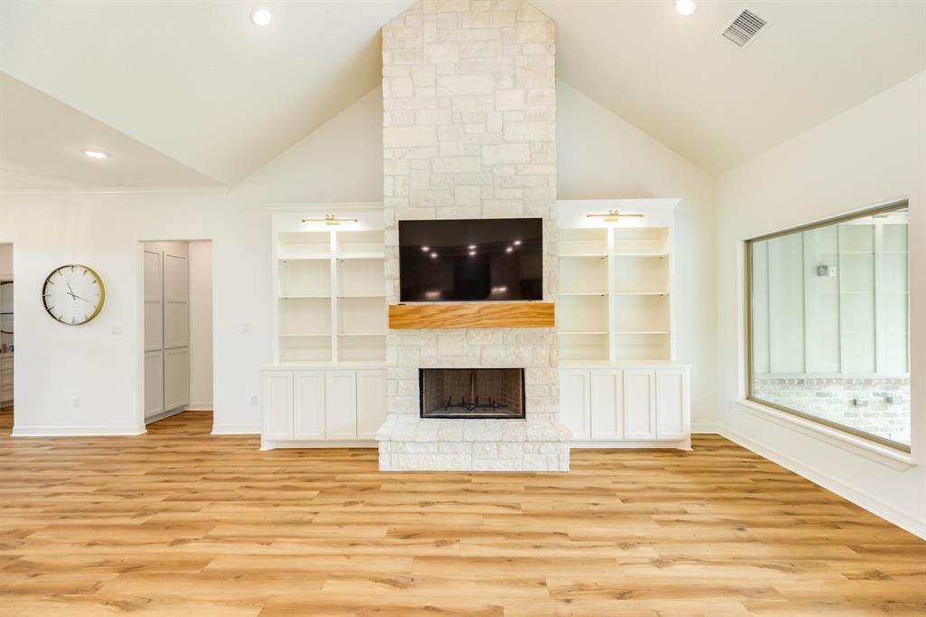 108 Creekside Lane, Lake Jackson, Texas image 13