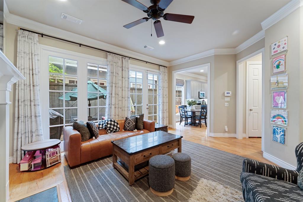 3219 N Pemberton Circle Drive, Houston, Texas image 7