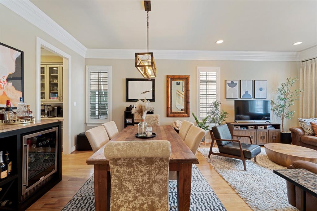 3219 N Pemberton Circle Drive, Houston, Texas image 4