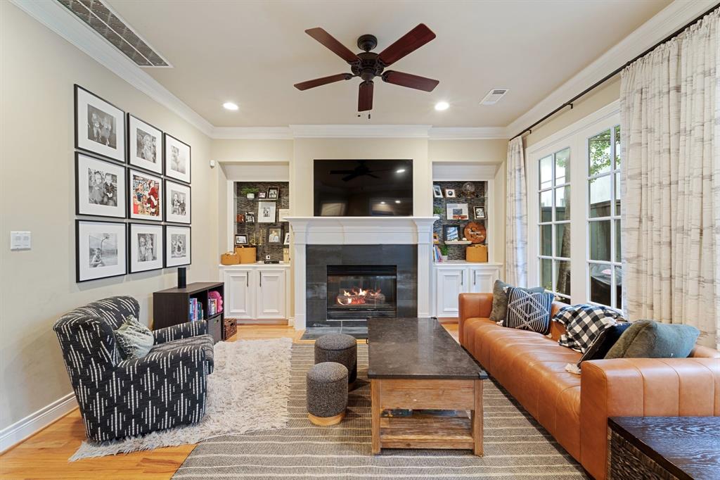 3219 N Pemberton Circle Drive, Houston, Texas image 9