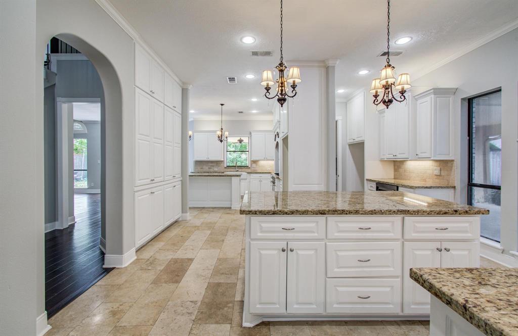 6215 Lacoste Love Court, Spring, Texas image 27