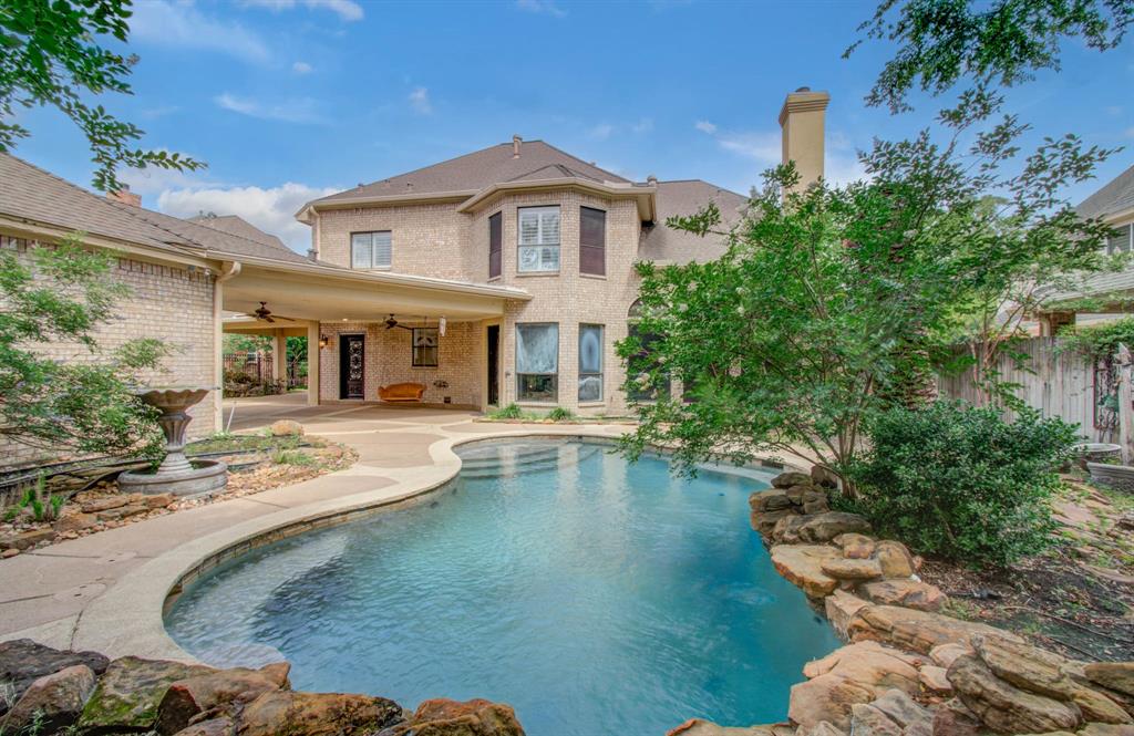 6215 Lacoste Love Court, Spring, Texas image 6