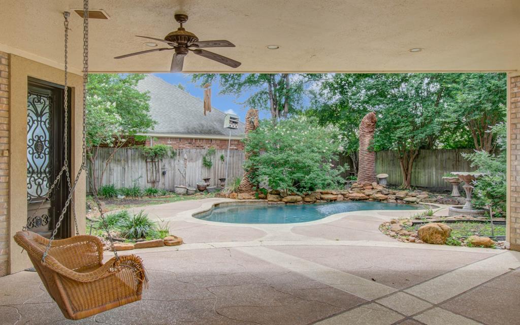 6215 Lacoste Love Court, Spring, Texas image 46