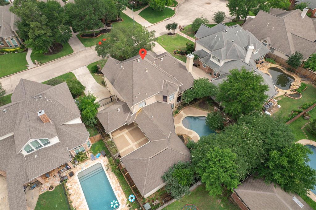 6215 Lacoste Love Court, Spring, Texas image 7