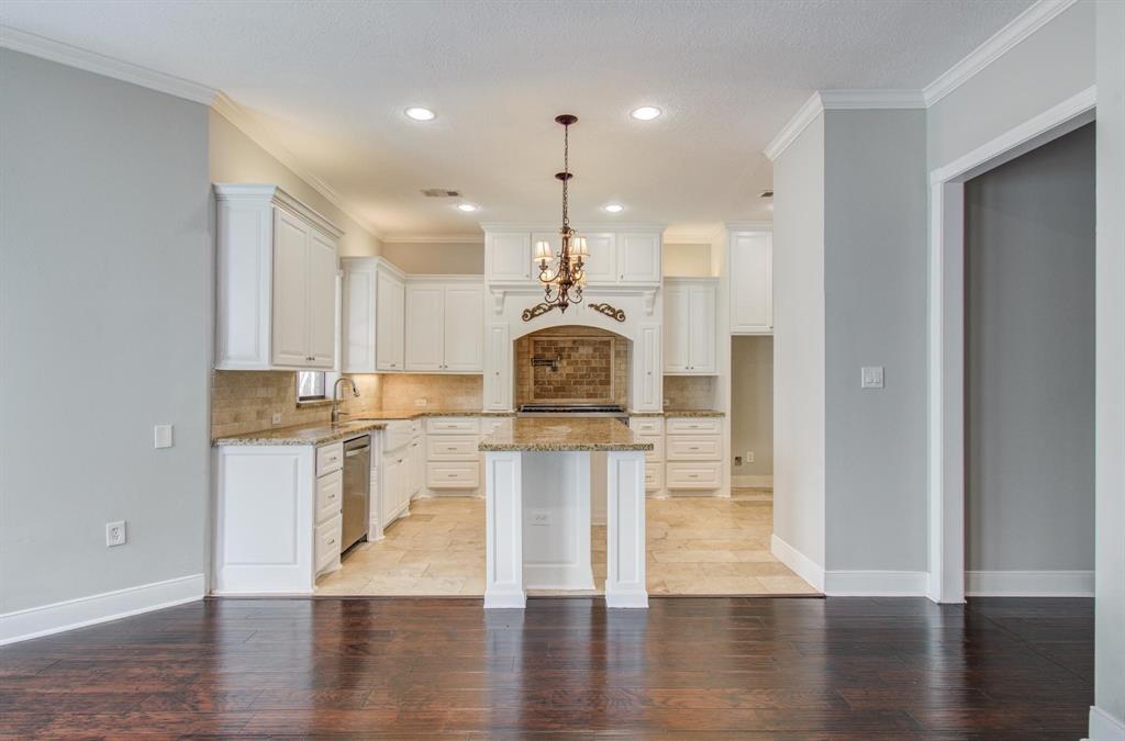 6215 Lacoste Love Court, Spring, Texas image 21