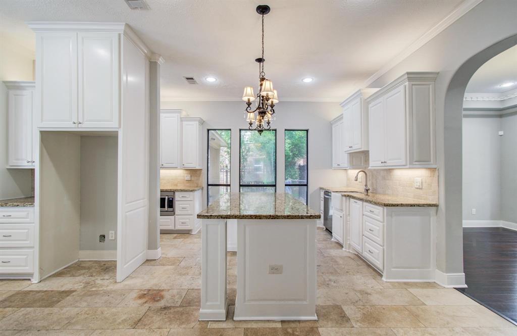 6215 Lacoste Love Court, Spring, Texas image 25