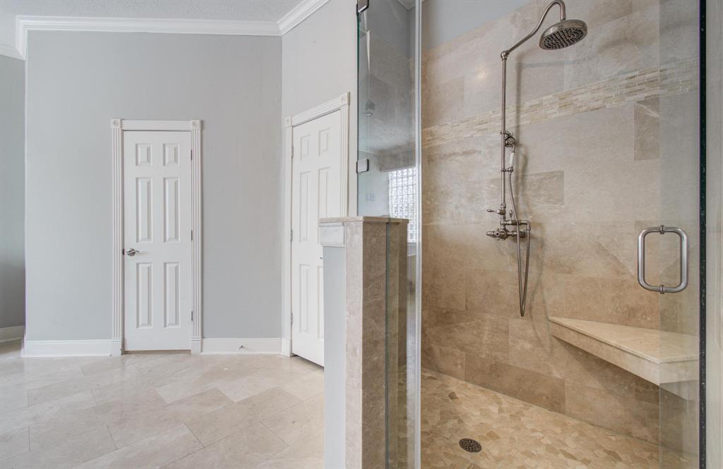 6215 Lacoste Love Court, Spring, Texas image 37