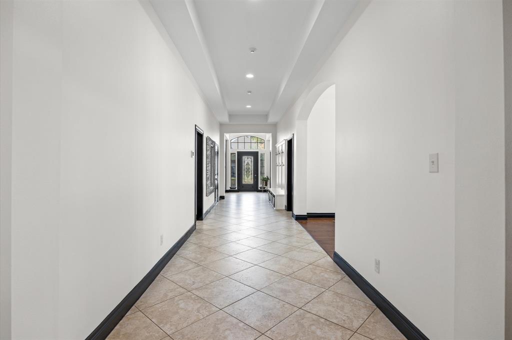 2019 Cias Trail Lane, Spring, Texas image 9