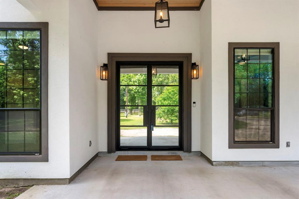 15086 Dewberry Lane