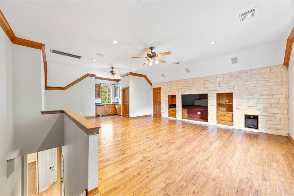 2042 Darby Lane, Fresno, Texas image 13