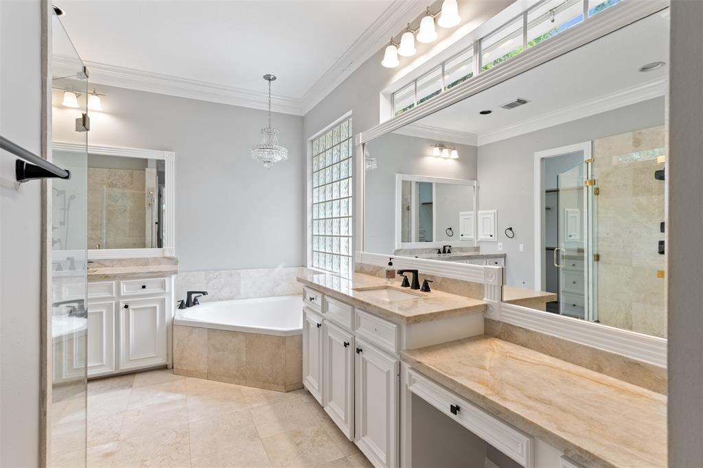 2042 Darby Lane, Fresno, Texas image 34