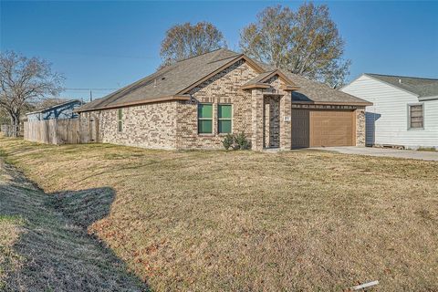 A home in La Porte