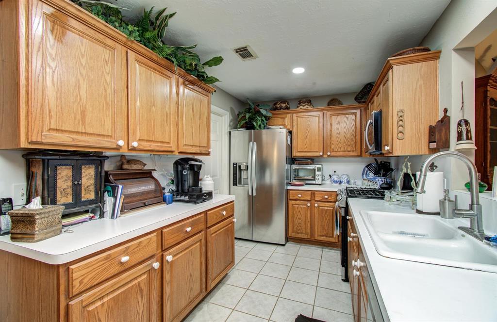 5109 Glenview Court, La Porte, Texas image 19