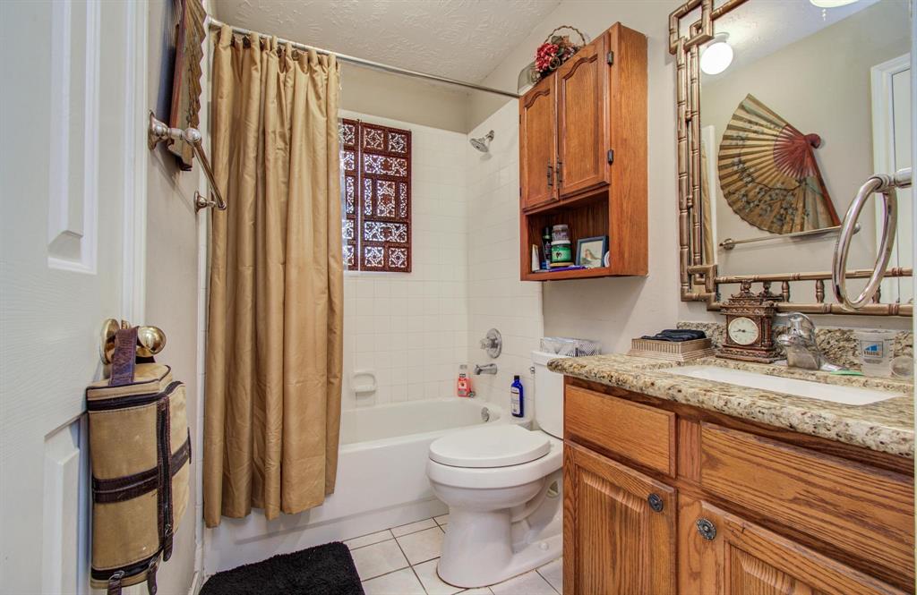 5109 Glenview Court, La Porte, Texas image 24