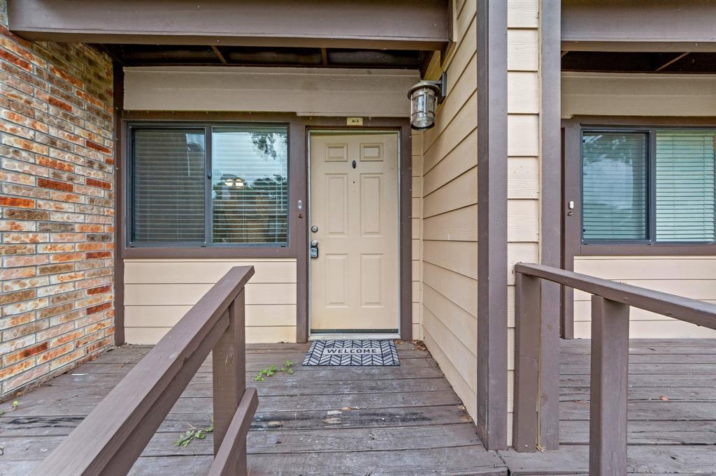 2521 Crosstimbers Street #A3, Huntsville, Texas image 1