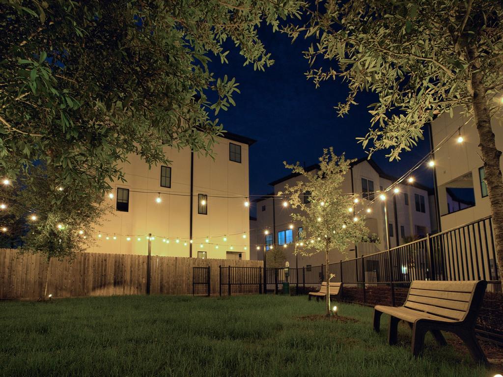 2710 Grand Fountains Drive #G, Houston, Texas image 28