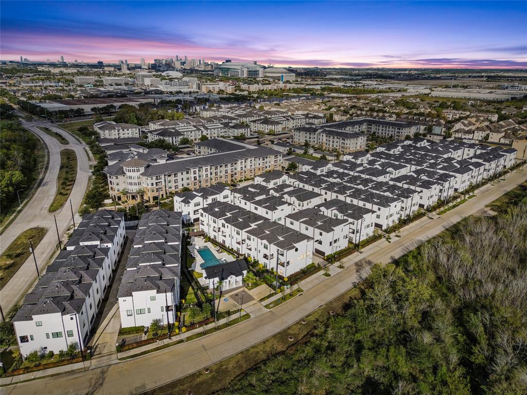 2710 Grand Fountains Drive #G, Houston, Texas image 31