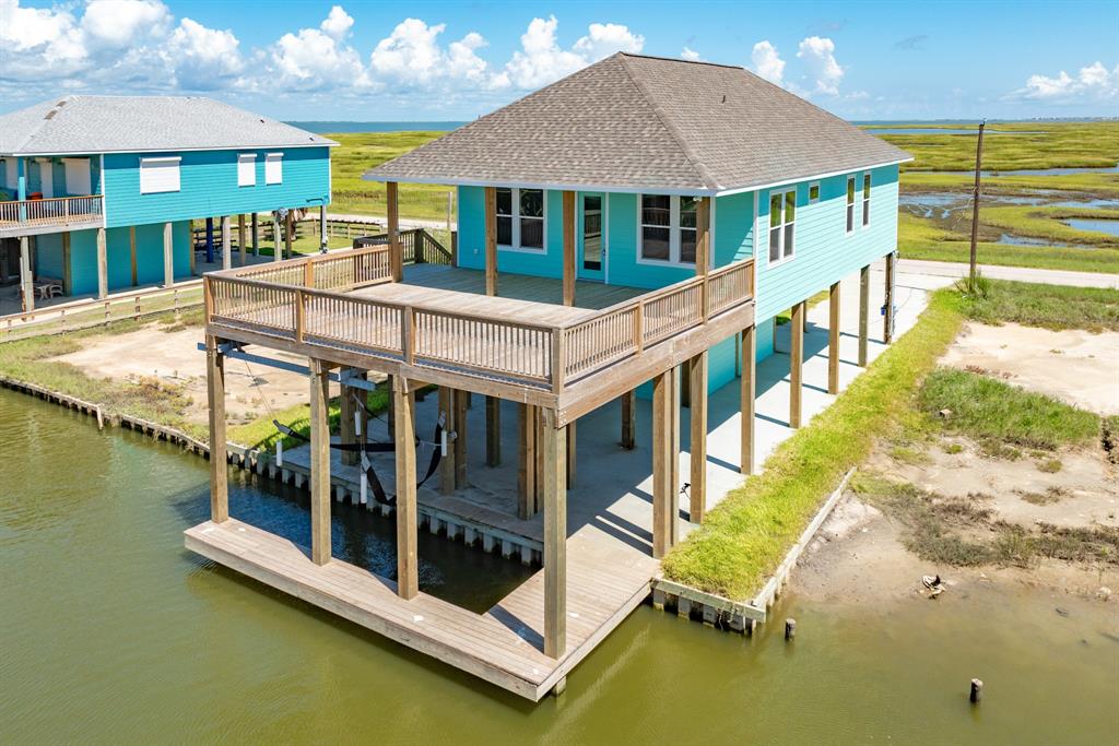 591 Pompano Drive, Freeport, Texas image 1