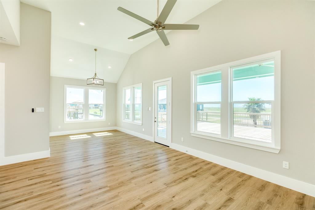591 Pompano Drive, Freeport, Texas image 7