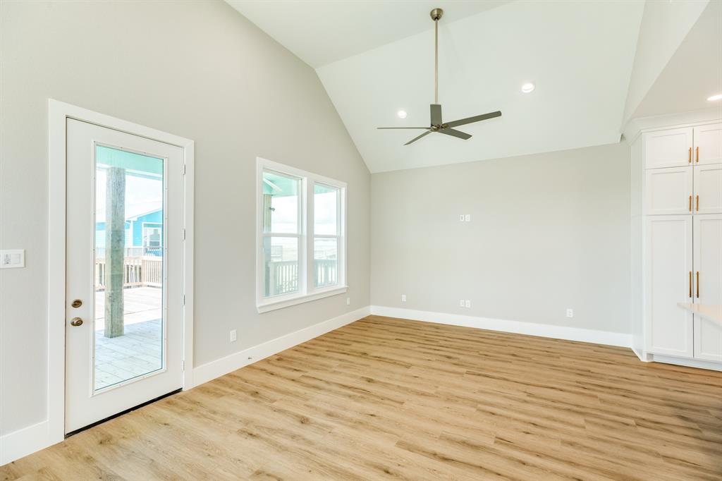591 Pompano Drive, Freeport, Texas image 6