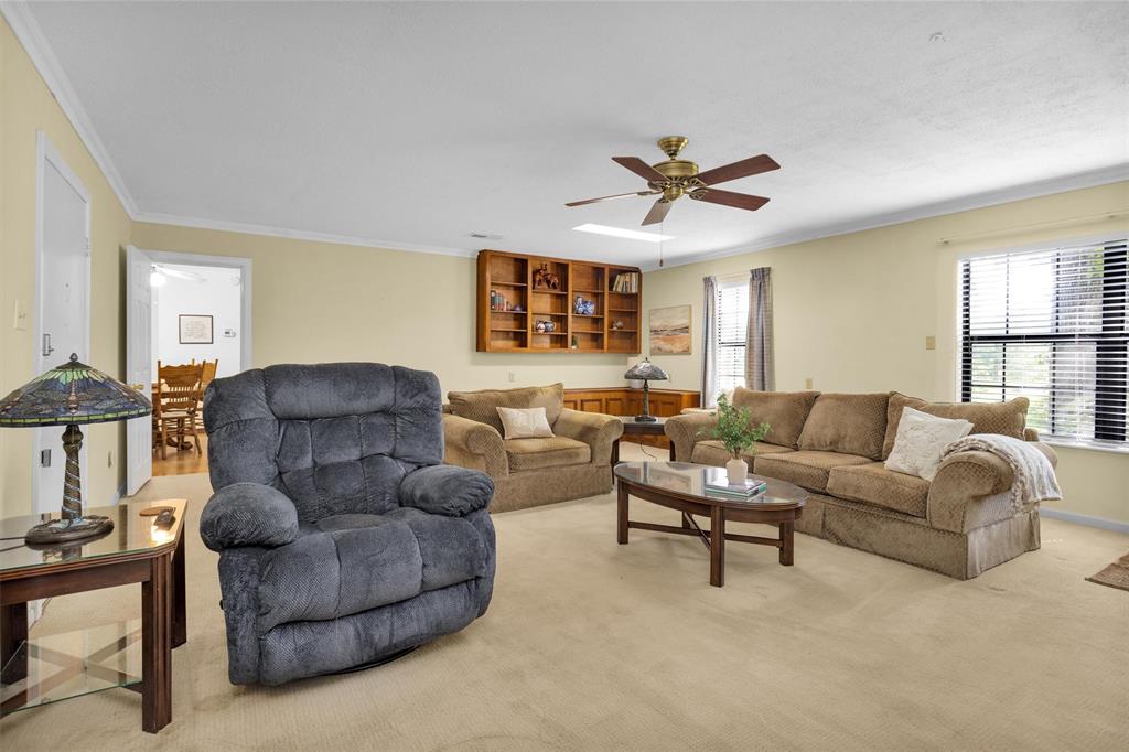 5614 Whipporwill Road, Conroe, Texas image 10