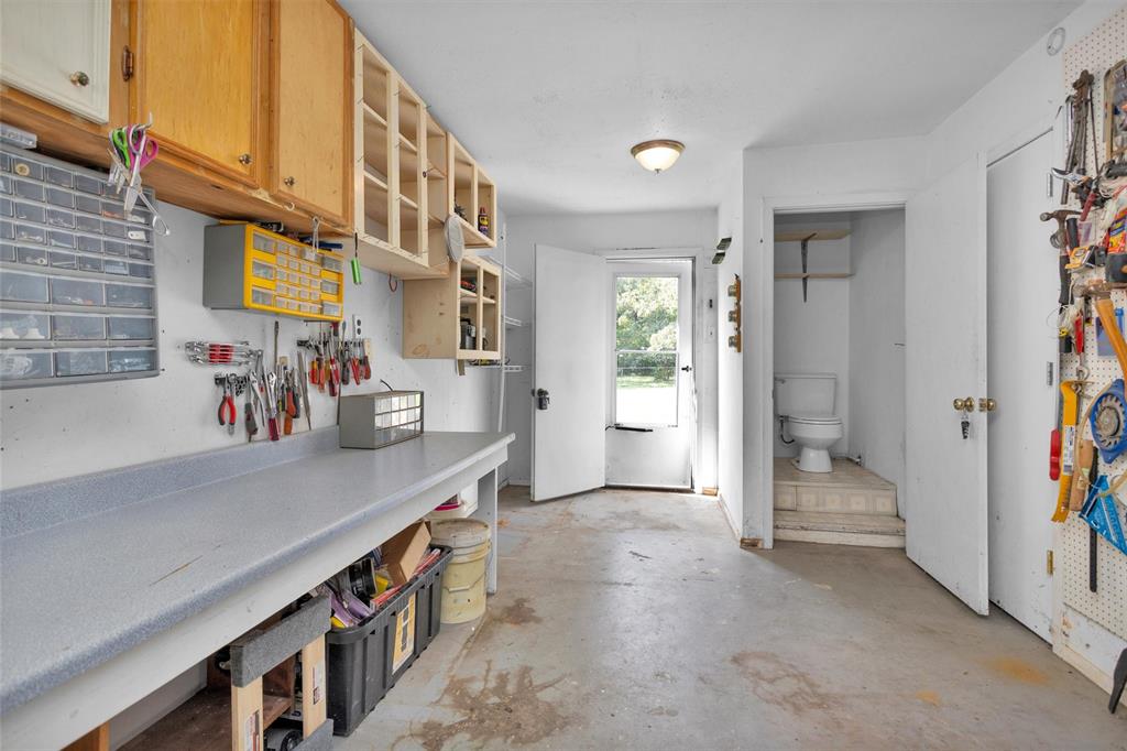 5614 Whipporwill Road, Conroe, Texas image 38