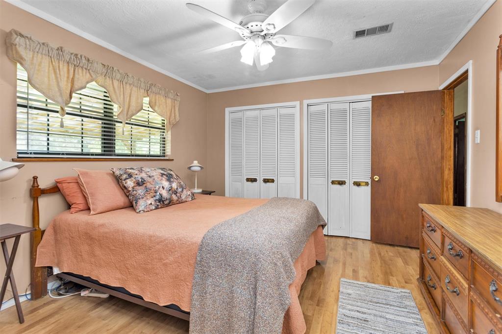 5614 Whipporwill Road, Conroe, Texas image 20