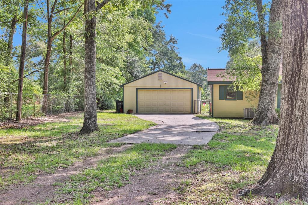 5614 Whipporwill Road, Conroe, Texas image 36