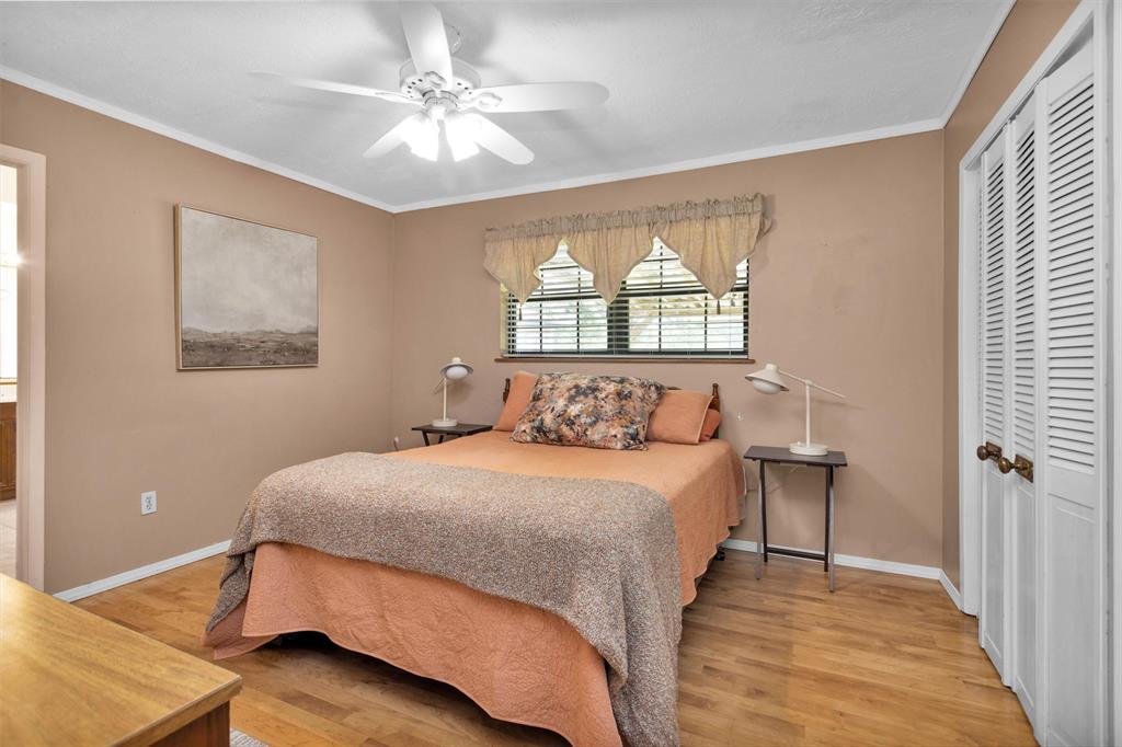 5614 Whipporwill Road, Conroe, Texas image 19