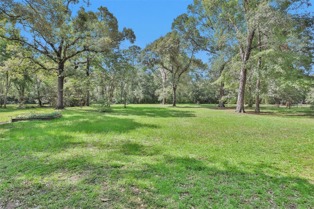 5614 Whipporwill Road, Conroe, Texas image 4