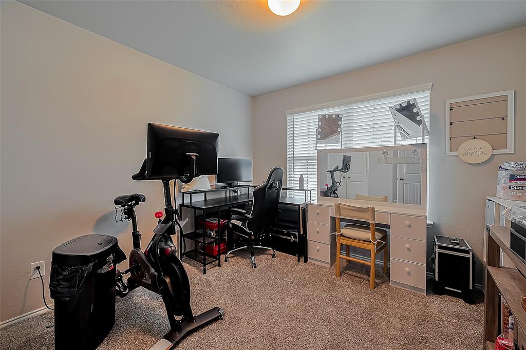 715 Green Clover Lane, Rosharon, Texas image 16