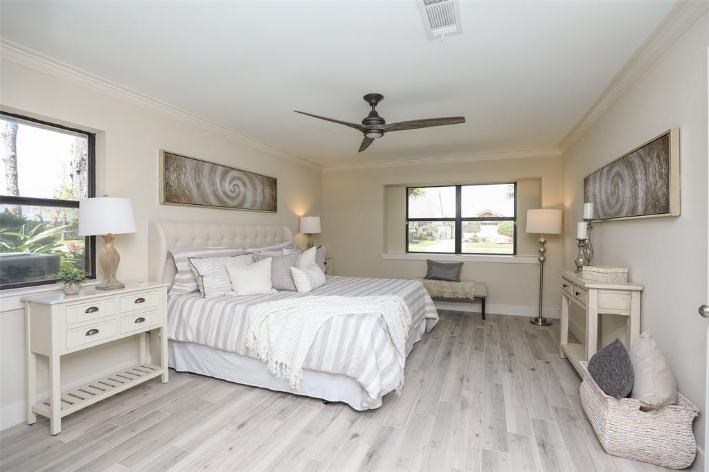 12511 Mooredale Lane, Houston, Texas image 26