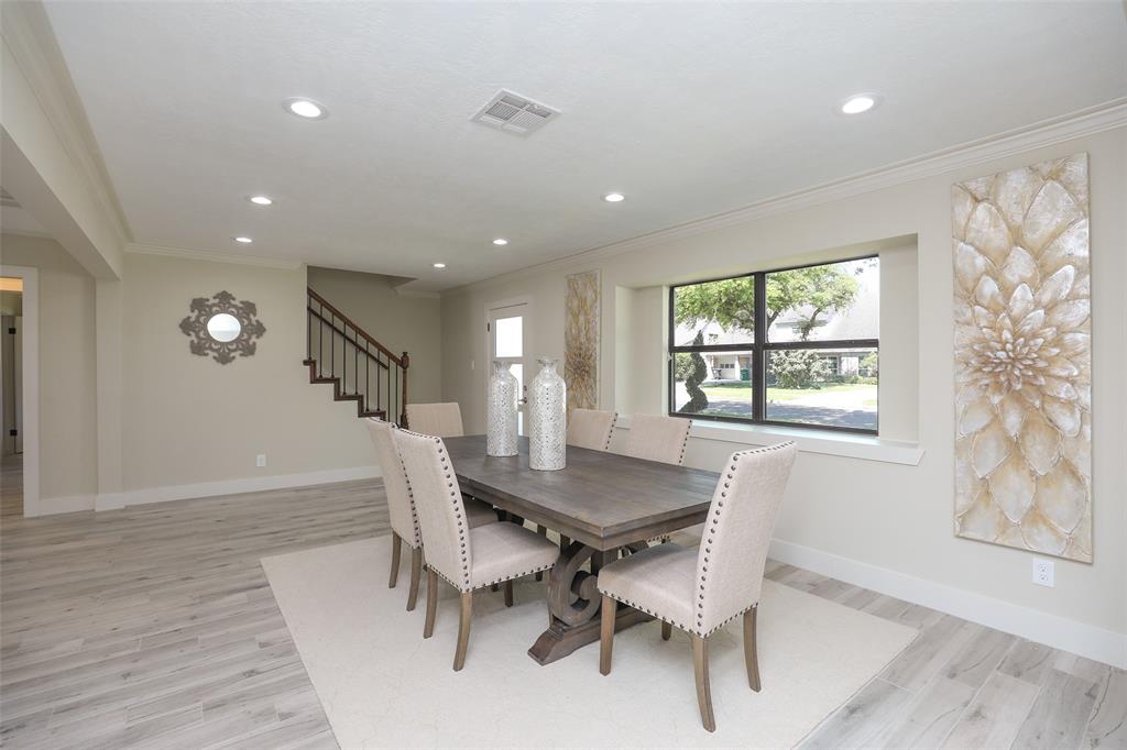 12511 Mooredale Lane, Houston, Texas image 8