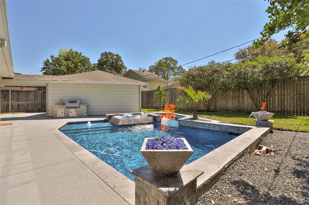 12511 Mooredale Lane, Houston, Texas image 45
